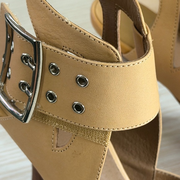 Jeffrey Campbell Banana and Brown Heels - Picture 5 of 11